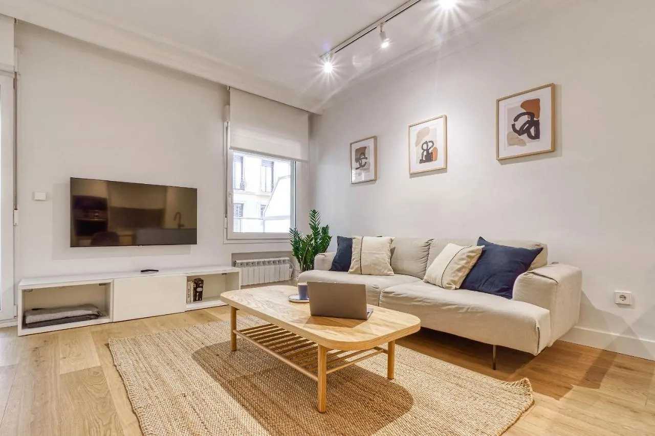 Monthly Triunfo By Sweet Home San Sebastián