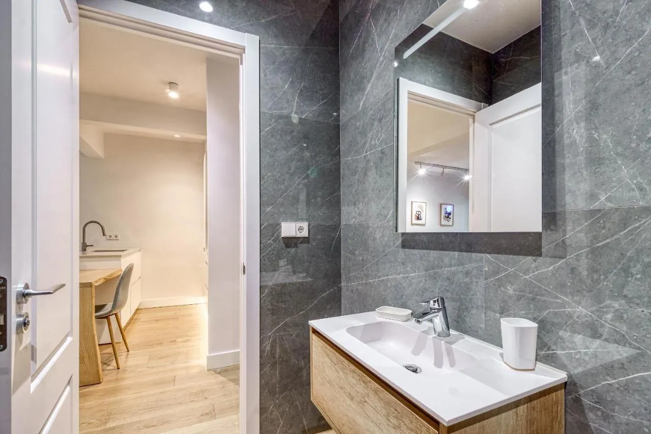 Monthly Triunfo By Sweet Home San Sebastián 0*,